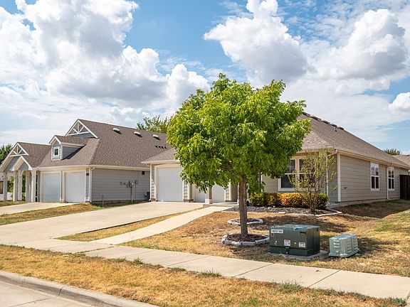 2nd image of 126 Spring Creek Ln