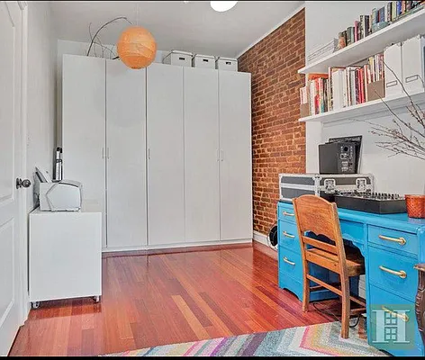 Rented by Halstead Real Estate | media 29