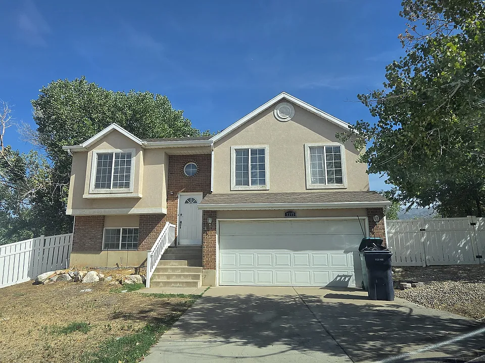 1317 E 3075 N
