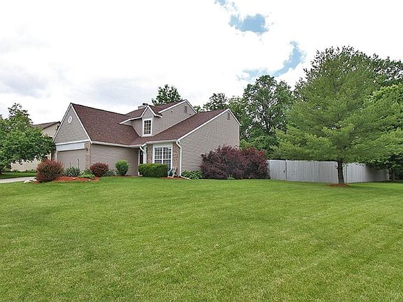 3rd image of 7434 Camberwood Dr