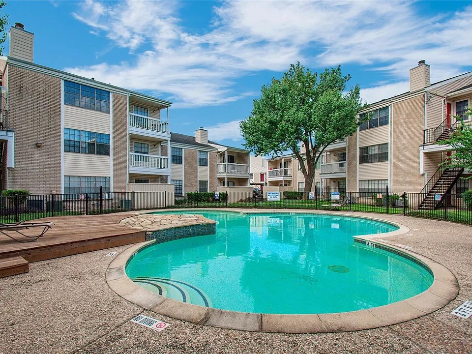 2750 Holly Hall St #1315