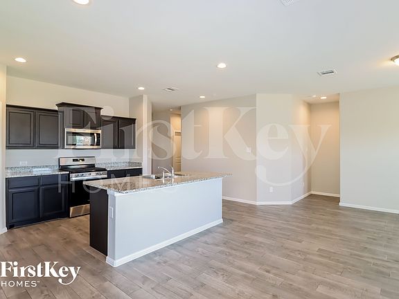5th image of 4624 Corktree Ln