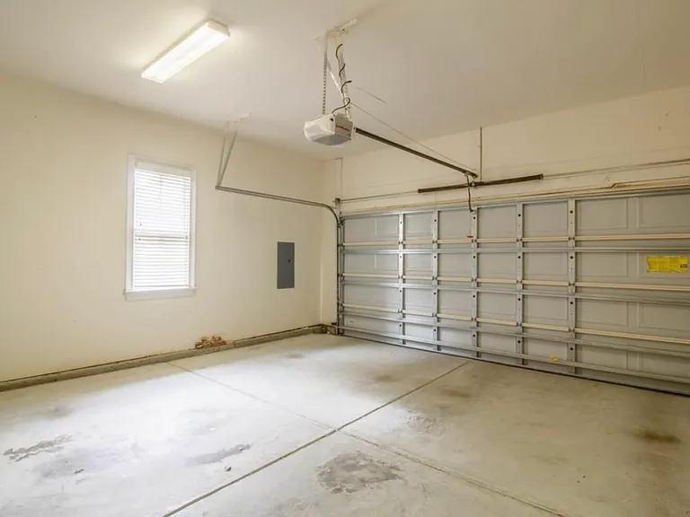 332 Highland Point Dr — Photo 27