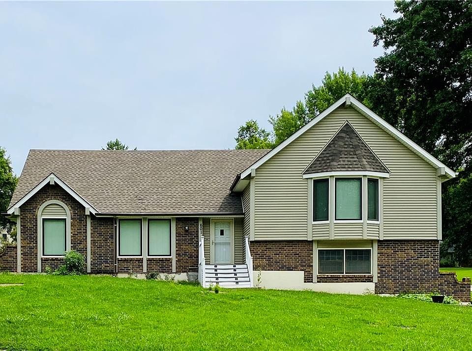 601 W Stonecrest Cir, Saint Joseph, MO 64506 MLS 2436210 Zillow