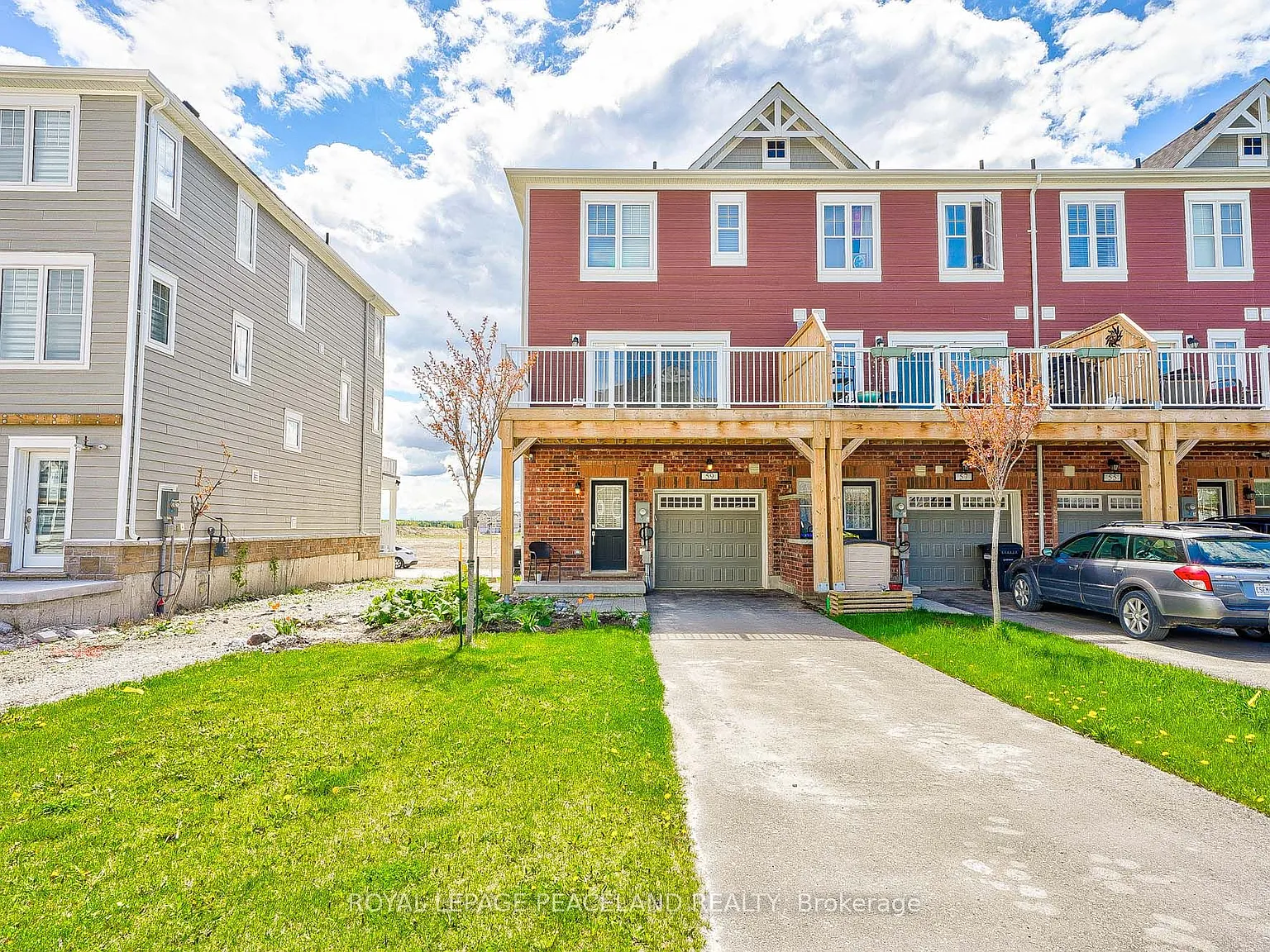 4 bed, $2,400 — Photo 1