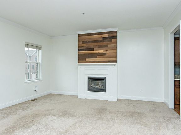 4th image of 587 Chesnic Dr