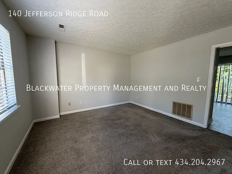 140 Jefferson Ridge Rd — Photo 2