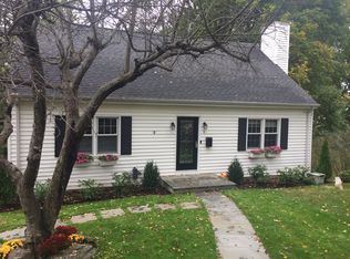 6 Tamarack Rd, Port Chester, NY 10573