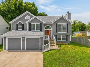303 Crystal Dr, Belton, MO 64012