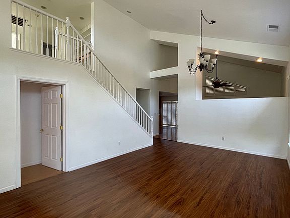 4th image of 2200 Shorebird Dr