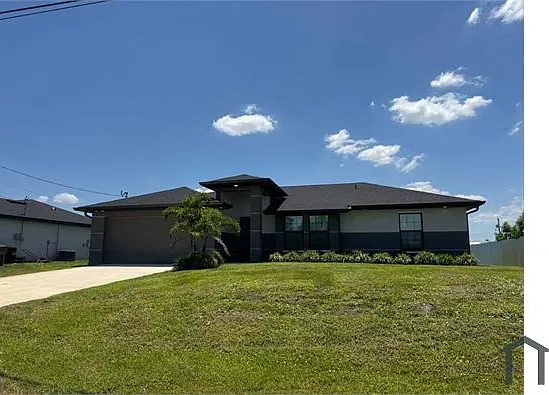 3 bed, 1200 sqft, $1,900 — Photo 2