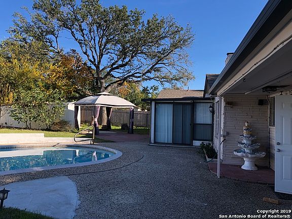 4th image of 6041 Cammie Way