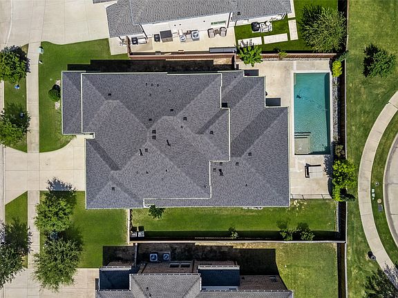 3rd image of 769 Laverton Dr