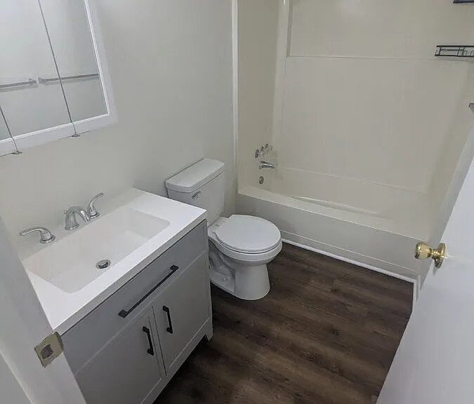 11 Holly Ct #F — Photo 12