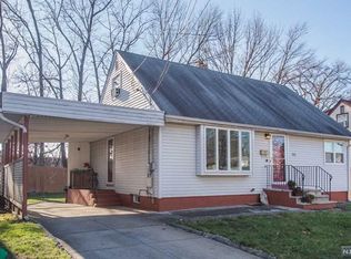 82 Trudy Dr, Lodi, NJ 07644
