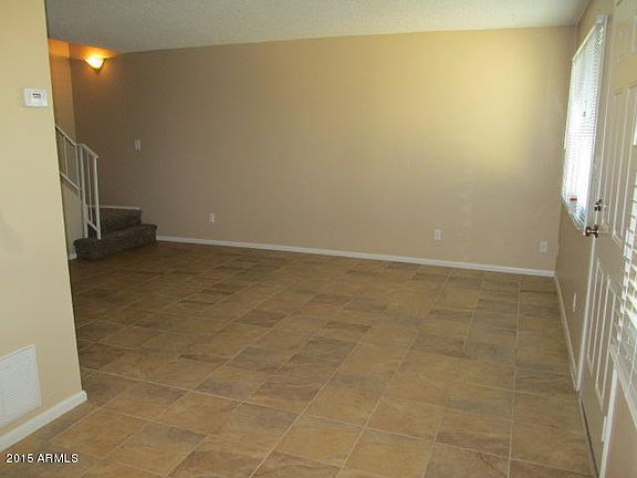 5th image of 1024 E Diamond Dr