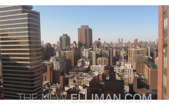 Rented by Douglas Elliman | media 17