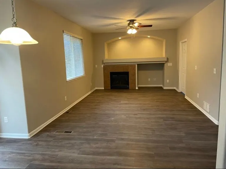 6028 Quay Ct — Photo 10