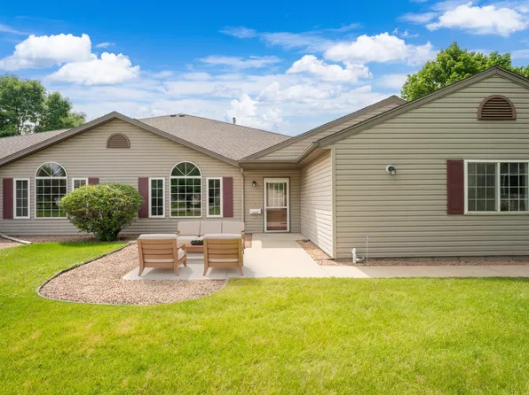 3204 49th St NW, Rochester, MN 55901