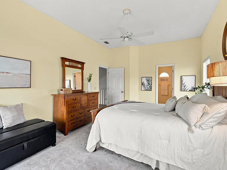 233 Kingston Dr — Photo 27