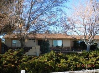 9950 Del Valle Rd, Phelan, CA 92371