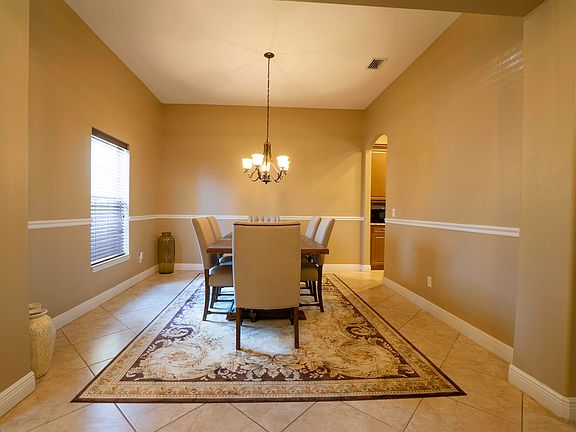 5th image of 1265 SW Malaga Avenue