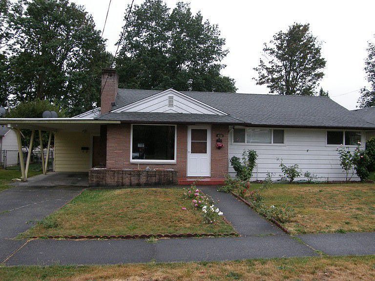 1st image of 400 6th St NE