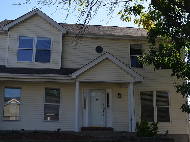 23 Brentmoor Ct — Photo 1