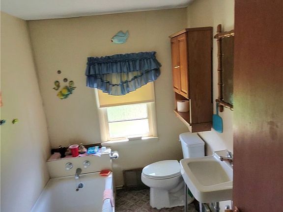 5th image of 26101 Township Road 59