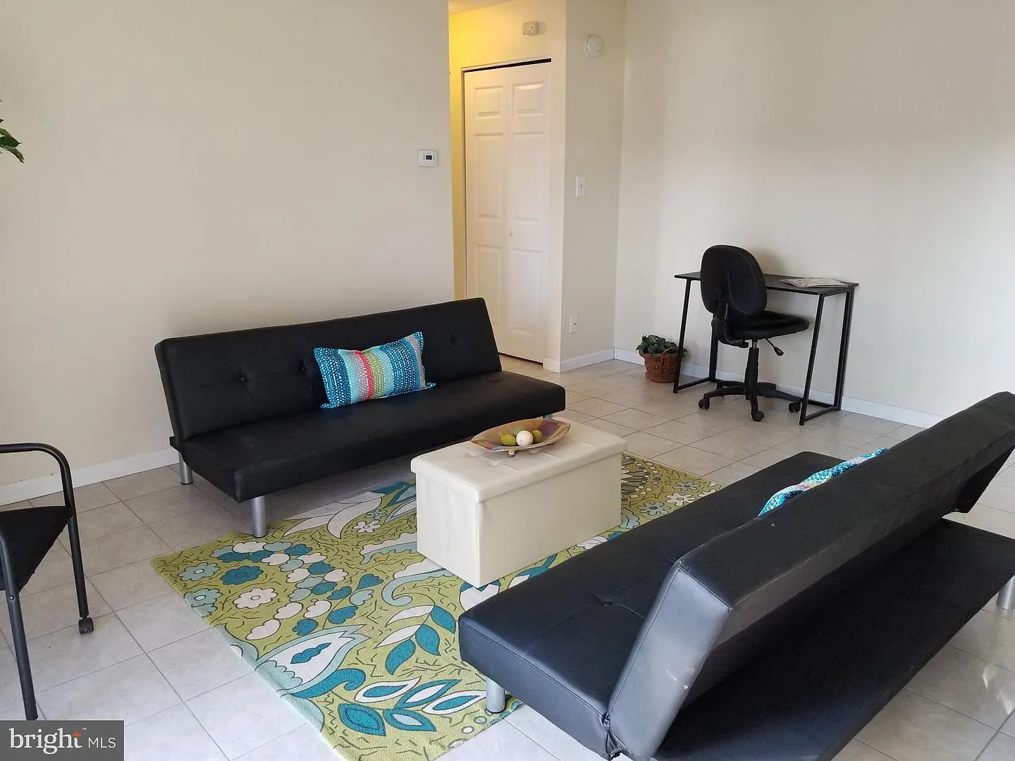 1 bed, 704 sqft, $1,500 — Photo 3