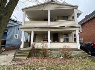 948 Royal Rd, Cleveland, OH 44110