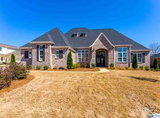 2707 Natures Trl SE, Owens Cross Roads, AL 35763