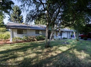 18091 S Clear Acres Dr, Oregon City, OR 97045