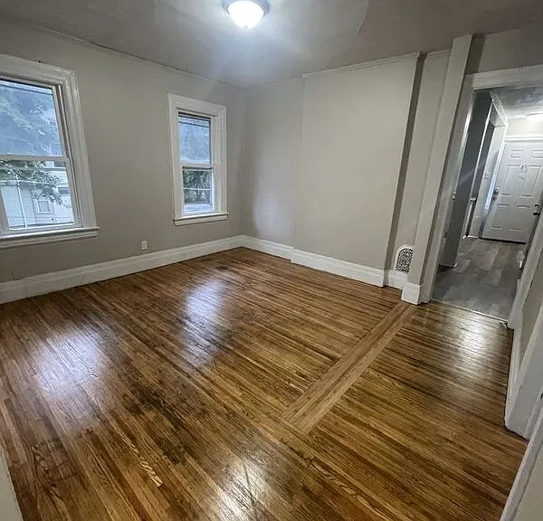 641 N Goodman St #UPPER — Photo 3