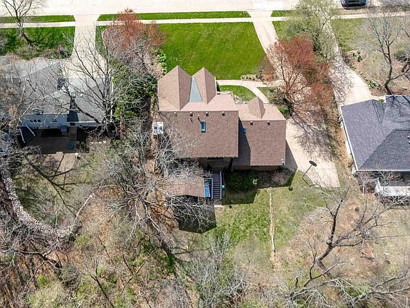 5th image of 5544 Charter Oaks Dr