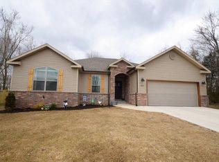 33 Hillswick Ln, Bella Vista, AR 72715
