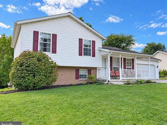 2nd image of 69 Gardenia Dr