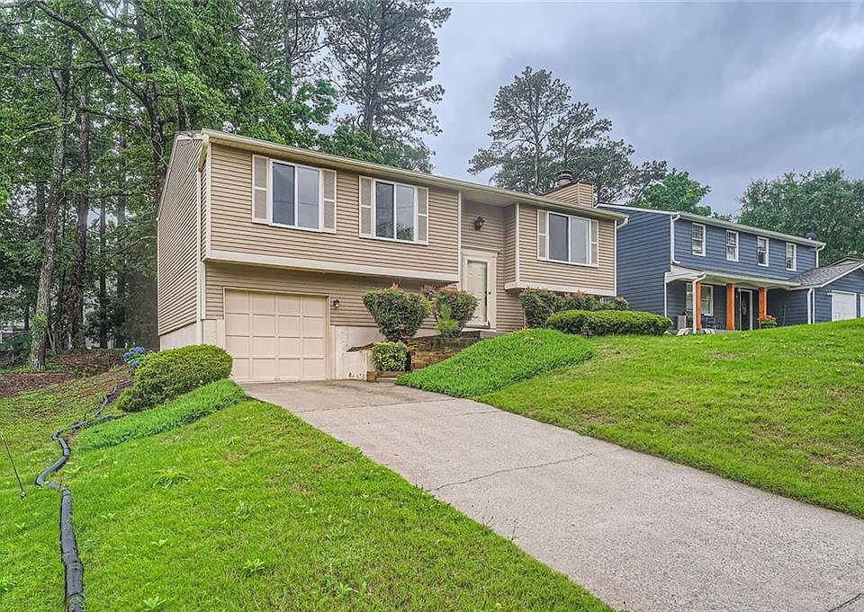 1st image of 4470 Hopkins Lake Dr NW