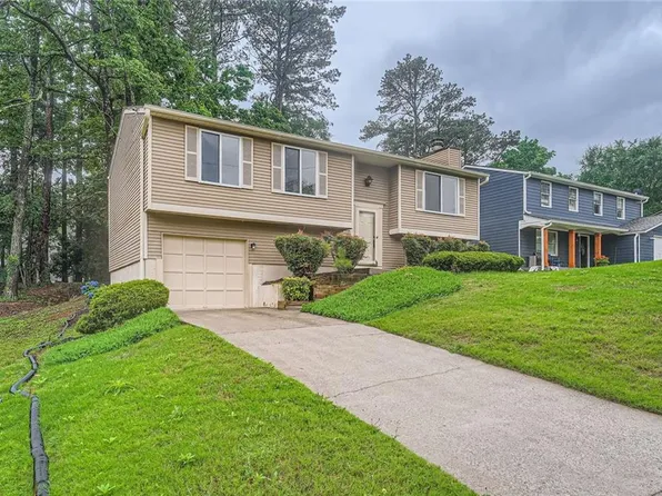 4470 Hopkins Lake Dr NW, Duluth, GA 30096
