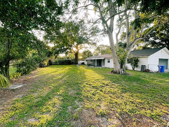 5th image of 1515 Orangewood Dr