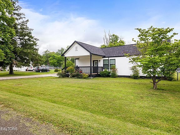 3rd image of 3114 Vera Dr
