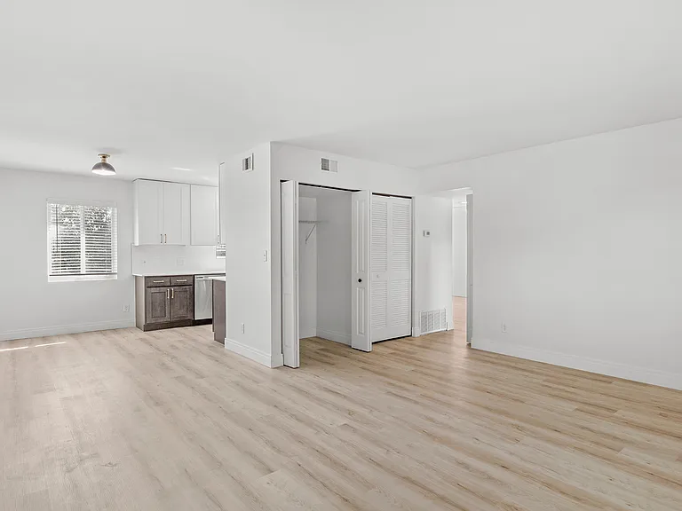Spacious Layout Spacious Layout