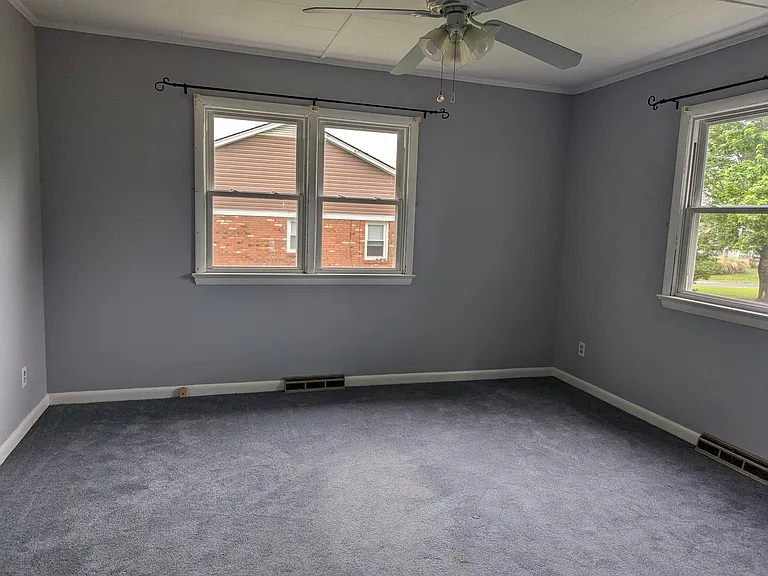 810 Bank St — Photo 7