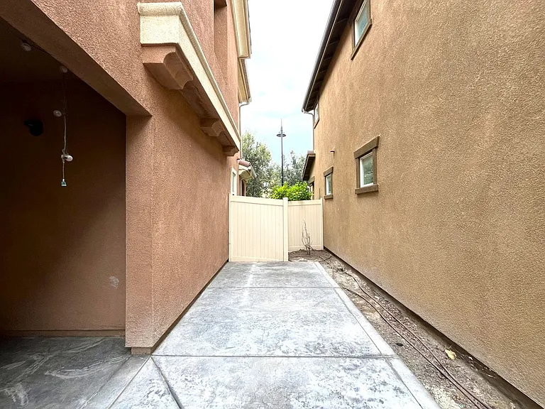 14601 Serenade Dr — Photo 41