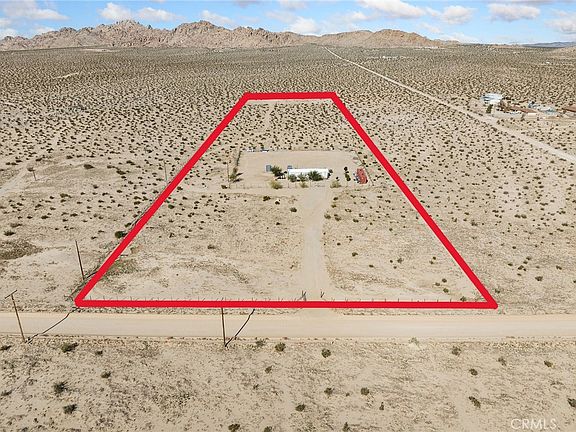 3rd image of 39626 E End Rd