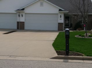 5529 W Brookview Dr, Appleton, WI 54913