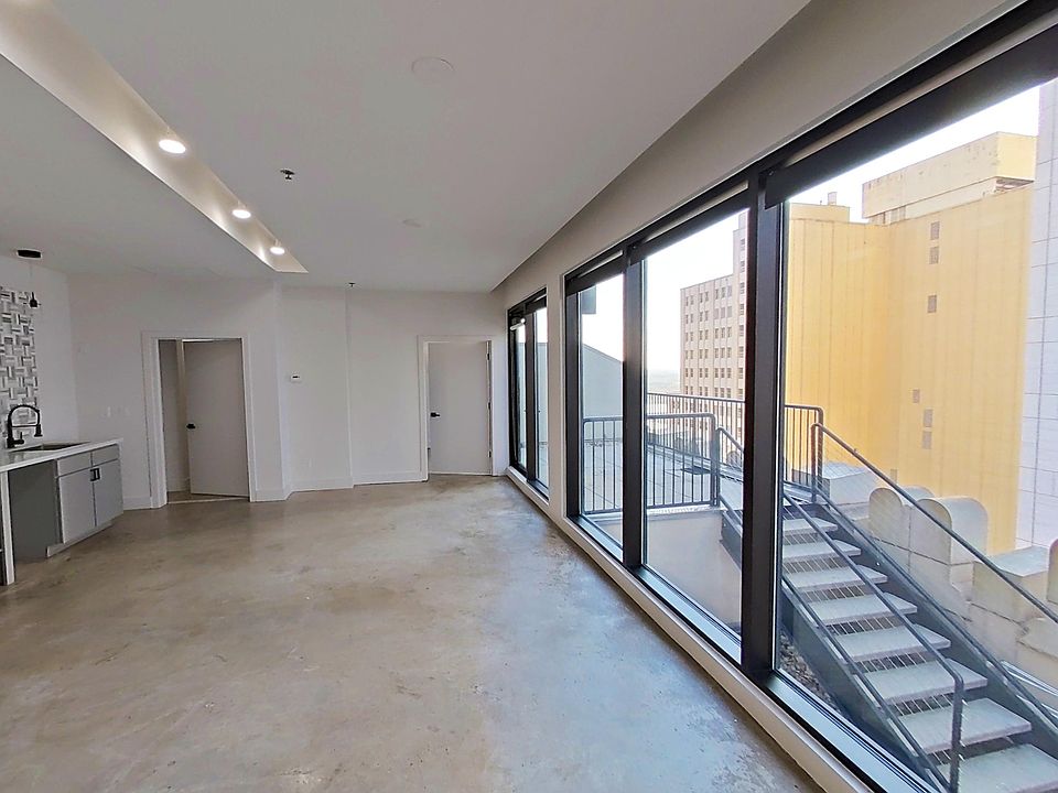 Building Photo 5