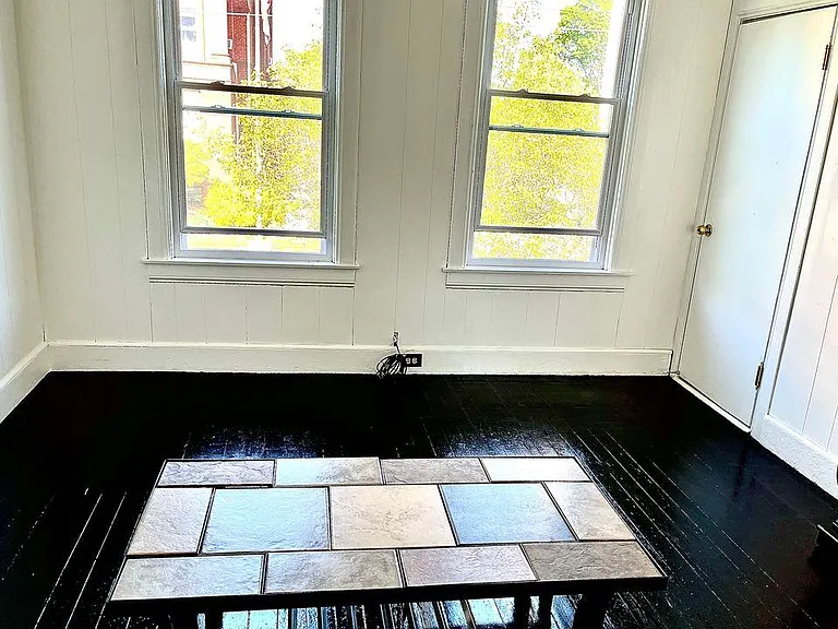 36 Broad St #2 — Photo 3