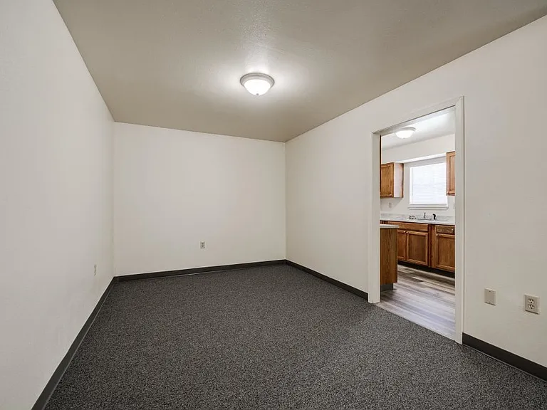 Mariner II Apartments — Photo 42