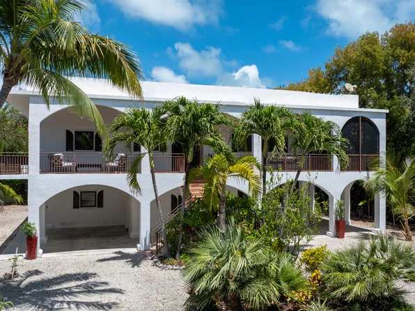 310 North Dr, Plantation Key, FL 33036